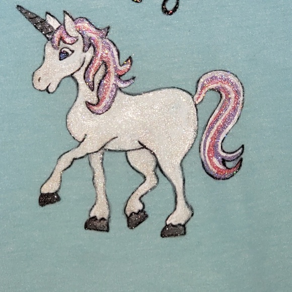 zuzubaby Other - Unicorn t shirt, handpainted